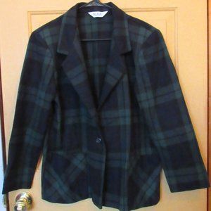 Dark green and black patterned Blair wool coat.  Size large.